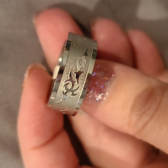 Stainless steel tribal silver ring - Picture 2 of 4